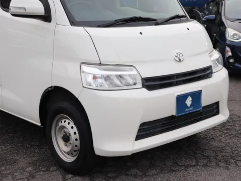 Toyota TownAce Van