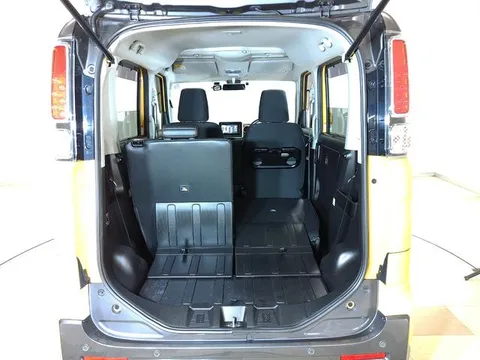 Suzuki Spacia Gear