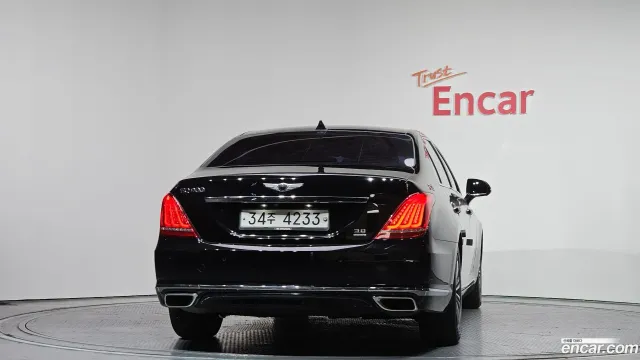 Genesis G90 (EQ900)