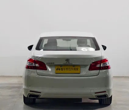 Peugeot 408