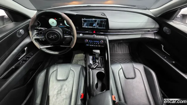 Hyundai Elantra (Avante)