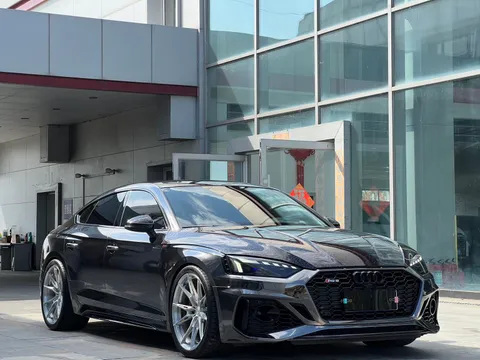 Audi RS5