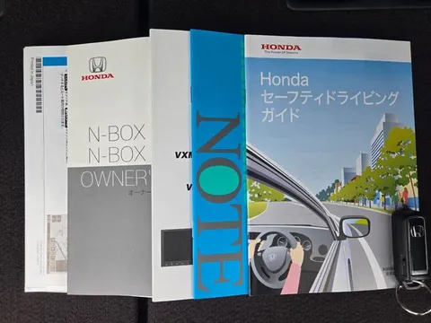 Honda N-BOX Custom