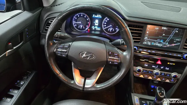 Hyundai Elantra (Avante)