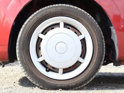 Daihatsu Mira Tocot