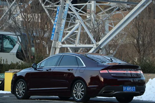 Lincoln MKZ