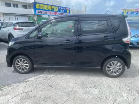 Mitsubishi eK Custom