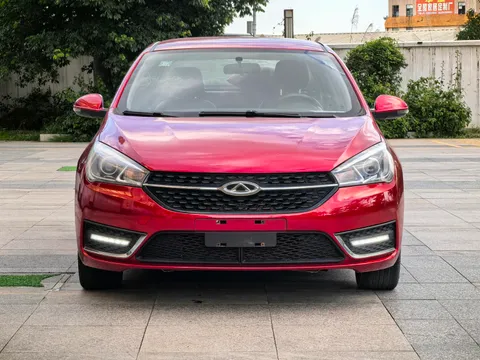 Chery Arrizo 5