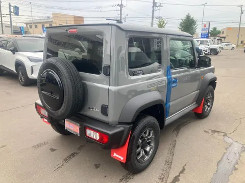 Suzuki Jimny Sierra