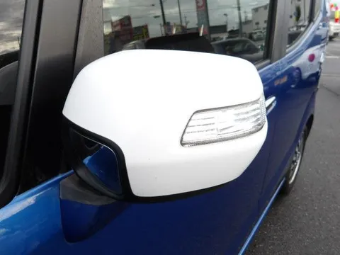 Honda N-BOX Slash