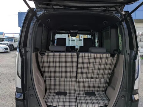 Honda N-BOX Joy