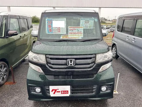 Honda N-BOX Custom
