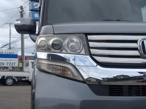 Honda N-BOX Custom