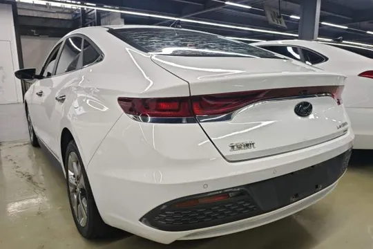 Hyundai Lafesta