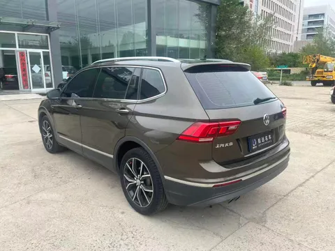 Volkswagen Tiguan L