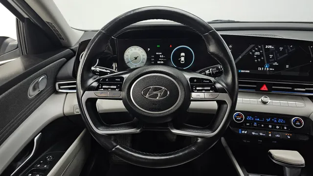 Hyundai Elantra (Avante)