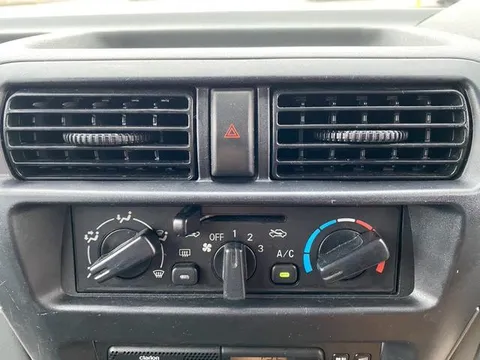 Mitsubishi Minicab Van