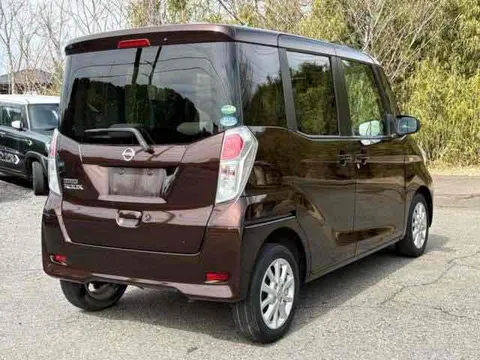 Nissan Dayz Roox