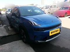 Lynk & Co Lynk & Co 06