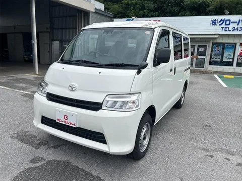 Toyota TownAce Van