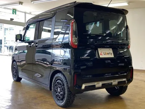 Mitsubishi Delica Mini