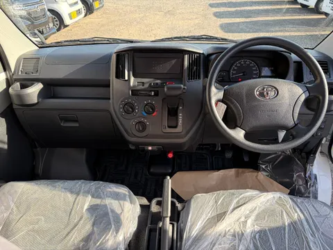 Toyota TownAce Van