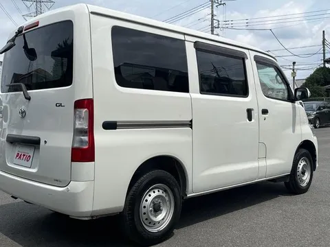 Toyota TownAce Van