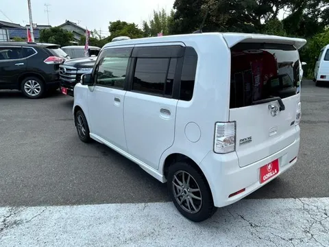 Toyota Pixis Space