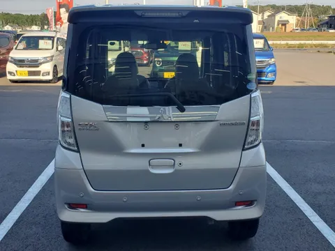 Mitsubishi eK Space Custom