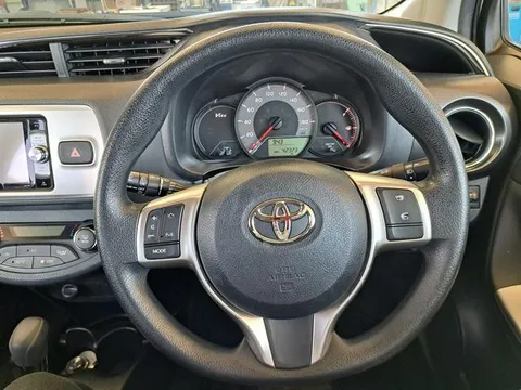 Toyota Yaris (Vitz)