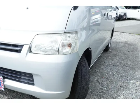 Toyota TownAce Van
