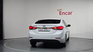 Hyundai Elantra (Avante)