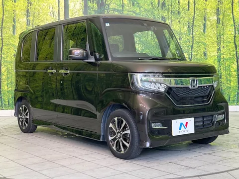 Honda N-BOX Custom