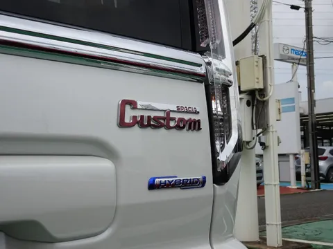 Suzuki Spacia Custom