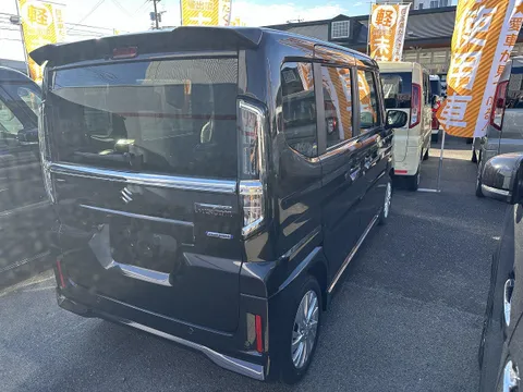 Suzuki Spacia Custom