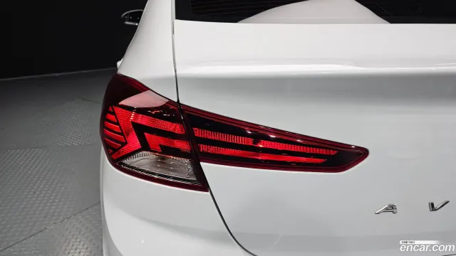 Hyundai Elantra (Avante)