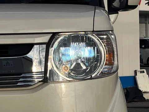 Honda N-BOX Slash