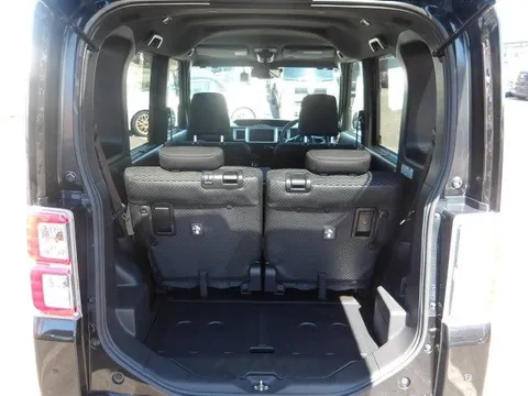 Toyota Pixis Mega