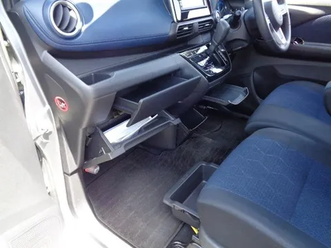 Mitsubishi eK X