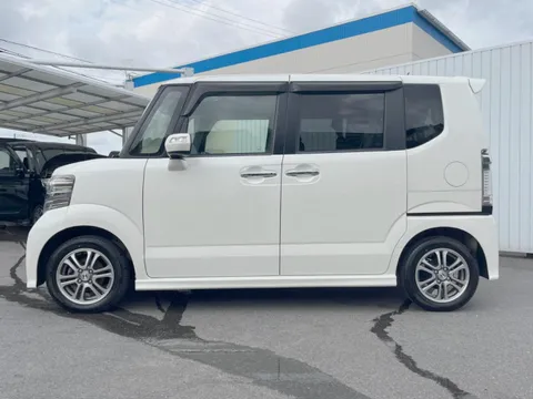 Honda N-BOX+ Custom