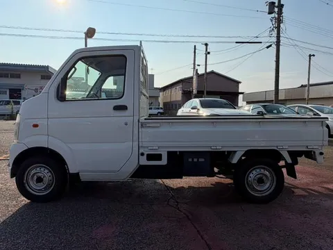 Mazda Scrum Truck