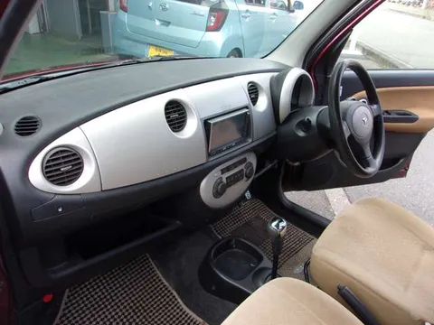 Daihatsu Mira Gino