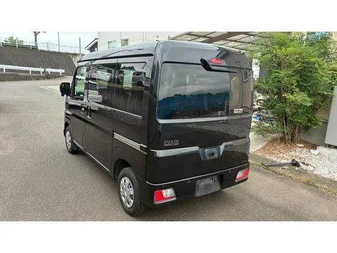 Toyota Pixis Van