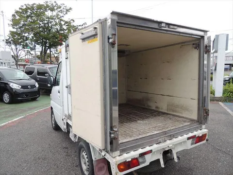 Nissan Clipper Truck