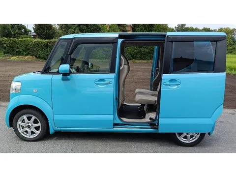 Honda N-BOX Plus