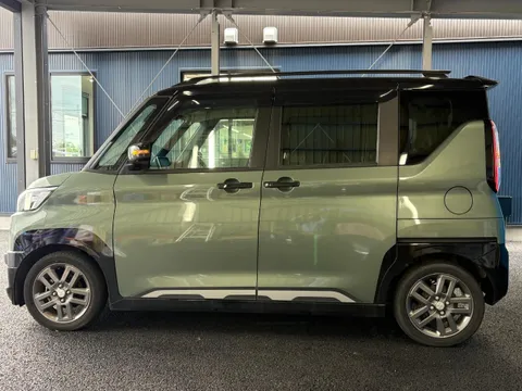 Mitsubishi Delica Mini