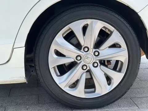 Honda Jade
