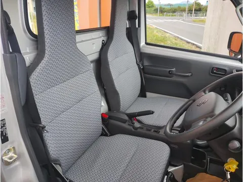 Suzuki Carry Track
