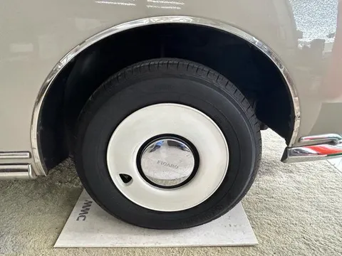 Nissan Figaro