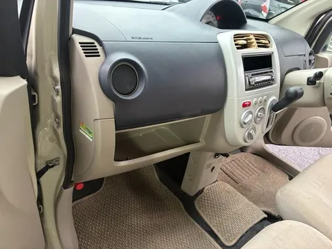 Nissan Otti